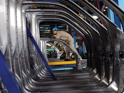 Hai trụ cột của nền kinh tế Việt Nam vẫn là khu vực FDI và xuất khẩu