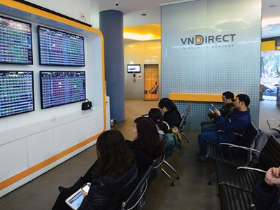 VNDirect “tiếp quản” tài khoản NĐT cá nhân tại KLS