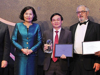 Giải thưởng “Thành tựu lãnh đạo” trao cho 12 nhà lãnh đạo ngân hàng xuất sắc châu Á - Thái Bình Dương