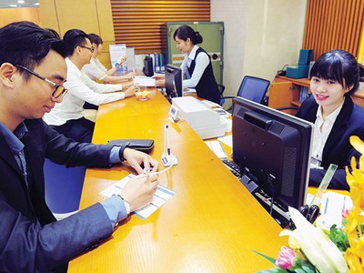 Con đường tái cơ cấu ngành ngân hàng Việt còn rất dài