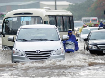 Vào mùa mưa, số lượng xe bị thủy kích tăng cao