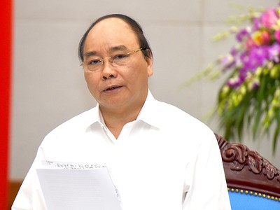 Thủ tướng đánh giá cao tinh thần rất thẳng thắn trong báo cáo của VPCP, kèm theo rõ ràng danh sách các bộ còn nợ đọng văn bản hướng dẫn thi hành các luật. Ảnh: VGP/Quang Hiếu