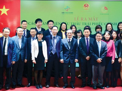 Trong khi dòng tiền dường như chảy mạnh hơn vào trái phiếu chính phủ, thì đối tượng nhà đầu tư tại đây vẫn chủ yếu là những gương mặt cũ