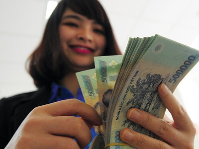 Mua bảo hiểm nhân thọ hưởng lãi cao hơn gửi ngân hàng