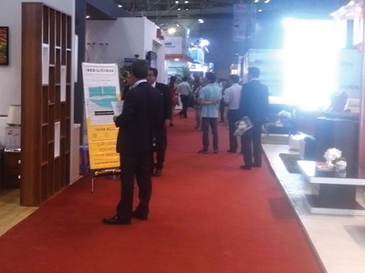 Tại Vietbuild TP. HCM 2016 lần 1, các doanh nghiệp tập trung giới thiệu sản phẩm độc, lạ có tính cạnh tranh, chứ không giới thiệu đại trà như trước. Ảnh: Trung Kiên