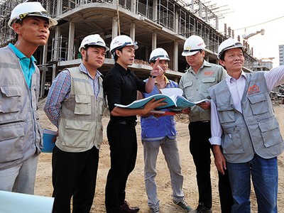 Lãnh đạo HD Mon luôn thị sát công trình Dự án Mon City để đảm bảo tiến độ và chất lượng dự án 