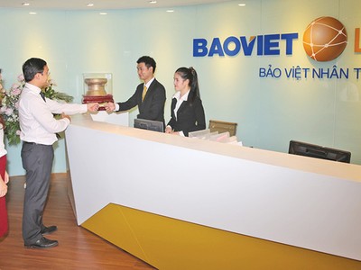 Bảo Việt Nhân Thọ vượt qua 4 DNBH nước ngoài khác để giữ vị trí số 1 trong Top 5 DNBH nhân thọ uy tín 2016