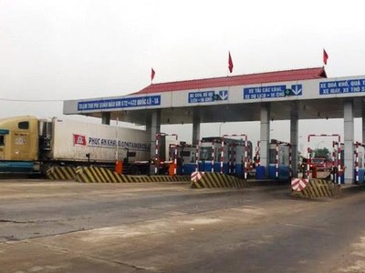 Trạm thu phí sử dụng đường bộ trên Quốc lộ 1.