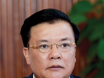 Bộ trưởng Bộ Tài chính Đinh Tiến Dũng
