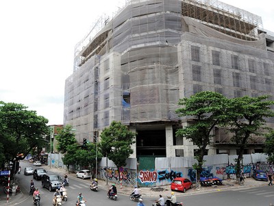 Dự án số 5 Lê Duẩn được đánh giá nằm tại vị trí đất vàng, ngay giữa nút giao thông Lê Duẩn - Nguyễn Thái Học, quận Ba Đình, Hà Nội 