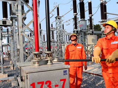 Triển vọng cổ phiếu ngành điện nửa cuối năm 2022