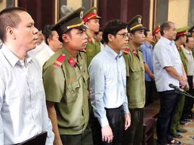 Theo cáo trạng, có nhiều giao dịch giữa bị cáo Phạm Công Danh và nhóm Trần Ngọc Bích liên quan đến số tiền 5.190 tỷ đồng