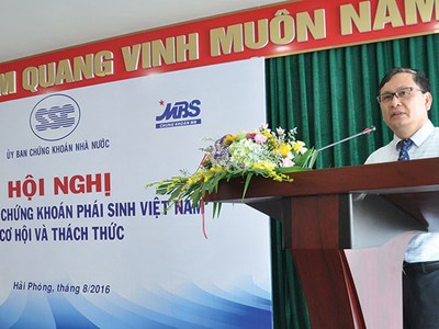 TS. Nguyễn Sơn phát biểu tại hội nghị về thị trường chứng khoán phái sinh được tổ chức vào tháng 8 vừa qua