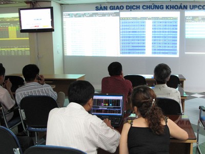 HNX sẽ tăng cường các biện pháp giám sát đối với doanh nghiệp trên UPCoM