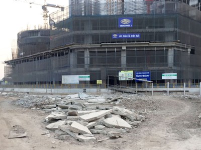 Dự án Sunshine Garden đang phải tạm dừng thi công.