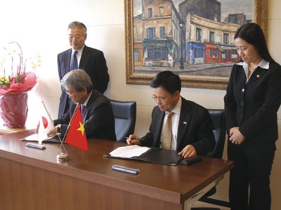 Năm 2007, tại Nhật Bản, SSI chủ trì Hội nghị xúc tiến đầu tư vào TTCK Việt Nam, thu hút sự quan tâm của trên 200 tổ chức lớn. Một số nhà đầu tư Nhật Bản đã ký cam kết đầu tư vào Việt Nam ngay sau sự kiện này