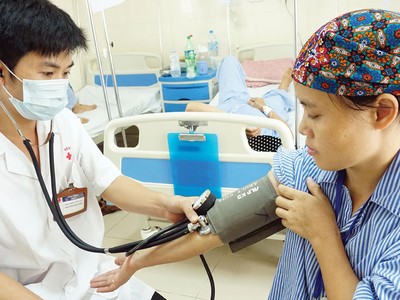 Chi phí điều trị bệnh, đặc biệt là bệnh hiểm nghèo đang gia tăng 