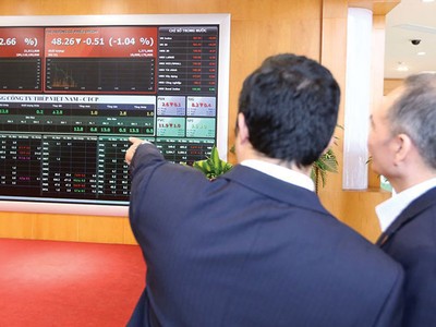 Hiện còn tới gần 400 doanh nghiệp nhà nước đã cổ phần hóa, nhưng chưa đưa cổ phiếu lên thị trường giao dịch tập trung