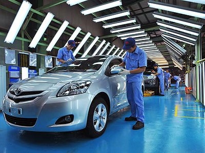 Ngành ô tô: Xe tải gặp khó, ô tô con duy trì tăng trưởng tốt