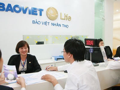 Bảo Việt Nhân thọ là doanh nghiệp đầu tiên triển khai Bancassurance tại Việt Nam khi ký hợp đồng hợp tác với Techcombank cách đây tròn 10 năm