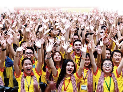 Chính phủ kiến tạo có chính sách thu hút, trọng dụng nhân tài theo kế sách trị quốc của cha ông là “lập quốc dĩ giáo học vi tiên, cầu trị dĩ nhân tài vi cấp” (xây dựng đất nước coi giáo dục làm đầu, còn tìm lẽ trị bình coi nhân tài làm trọng). Ảnh: Lê Toàn