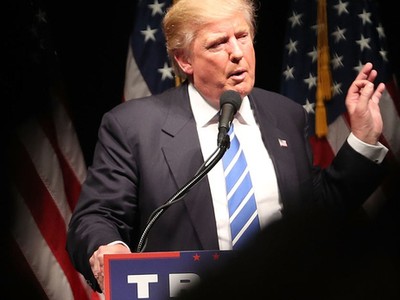 Trong khi Tổng thống Donald Trump ca ngợi một số nhà sản xuất xe hơi, ông đã gay gắt chỉ trích những người còn lại. (Nguồn: Getty)