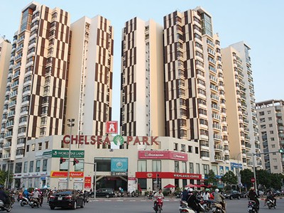 Mâu thuẫn giữa cư dân và chủ đầu tư Chung cư Chealsea Park Yên Hòa nảy sinh xuất phát từ việc tăng phí dịch vụ 