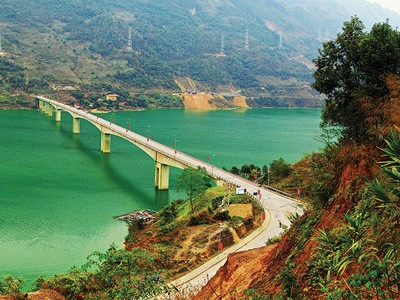 Mường Lay - thị xã bên sông