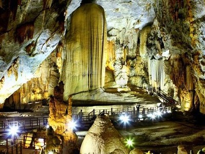 Động Thiên Đường, thuộc quần thể Phong Nha- Kẻ Bàng