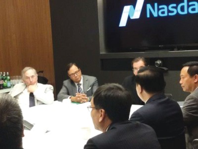 Năm 2015, các lãnh đạo ngành chứng khoán đã có cuộc làm việc tại NASDAQ, học hỏi kinh nghiệm và tìm cơ hội cho doanh nghiệp Việt Nam tìm vốn mới