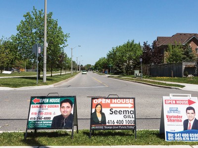 Người dân Toronto đột ngột đổ xô bán nhà