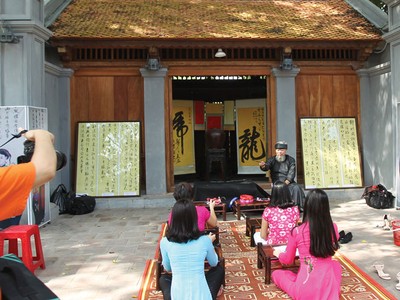 Cần đầu tư có trọng điểm những vùng có tiềm năng du lịch, sản phẩm đặc thù...