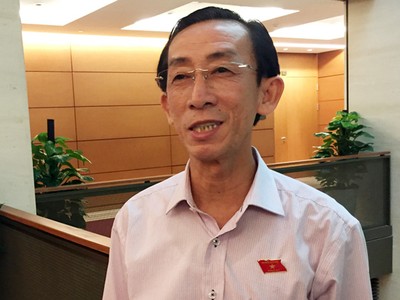 PGS-TS Trần Hoàng Ngân