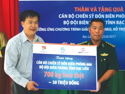 LienVietPostBank đã đến thăm và tặng quà Đồn Biên phòng Cái Cùng và các trung tâm bảo trợ xã hội tỉnh Bạc Liêu