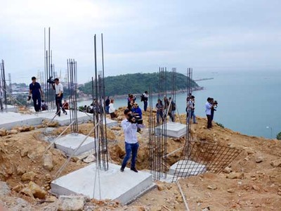 40 móng biệt thự của Khu du lịch sinh thái biển Tiên Sa xây dựng trên bán đảo Sơn Trà