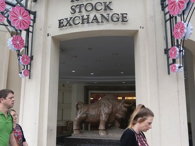 Thị trường trái phiếu: Cách nào khắc phục điểm lệch?