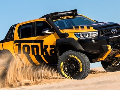 Toyota Hilux Tonka, “bò cạp sa mạc”