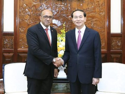 Chủ tịch nước Trần Đại Quang tiếp ông Herminio Lopez Diaz, Đại sứ Đặc mệnh toàn quyền Cộng hòa Cuba tại Việt Nam (Ảnh: Nhan Sáng/TTXVN)