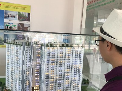 Nhiều người quyết định mua nhà trong tháng Ngâu để nhận được khuyến mãi, chiết khấu lớn của chủ đầu tư. Ảnh: Việt Dương