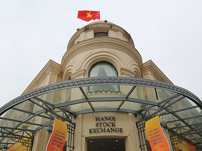 Tháng 8, bán được 37% cổ phần chào bán đấu giá qua HNX