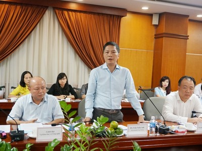 Phản hồi về con số 675 điều kiện kinh doanh được cắt giảm, Bộ trưởng Trần Tuấn Anh nhấn mạnh: “Chúng tôi không cố gắng đạt được con số để gây ấn tượng. Chúng tôi đã cân nhắc, rà soát rất kỹ trên cơ sở pháp lý và tình hình thực tế để phục vụ cho doanh nghiệp một cách tốt nhất nhưng vẫn phải đảm bảo hiệu lực quản lý nhà nước. 