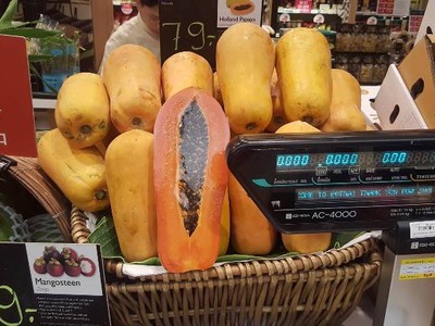 9 tháng 2017, kim ngạch nhập khẩu của nhóm hàng cần kiểm soát là 9,04 tỷ USD, chiếm 5,82% tổng kim ngạch nhập khẩu và tăng 9,3% so với cùng kỳ. Trong đó, đáng lo ngại là nhập khẩu rau quả tăng tới 80,5%, sắt thép phế liệu 5,7%.