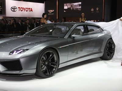 Lamborghini Estoque là concept từng được kỳ vọng đi vào sản xuất nhưng chỉ dừng lại là sản phẩm trưng bày năm 2008