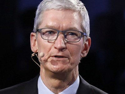 Tim Cook - giám đốc điều hành hãng Apple. Ảnh: Quatz.