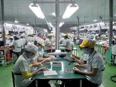 Tăng trưởng xuất khẩu của 10 nhóm hàng chủ lực này từ nay đến hết năm 2017 được Bộ Công Thương dự báo khá triển vọng do các doanh nghiệp làm tốt công tác mở rộng thị trường