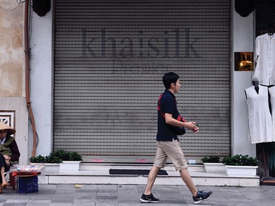 Toàn bộ các cửa hàng bán lẻ thương hiệu Khải Silk đã tạm ngừng hoạt động bán hàng 