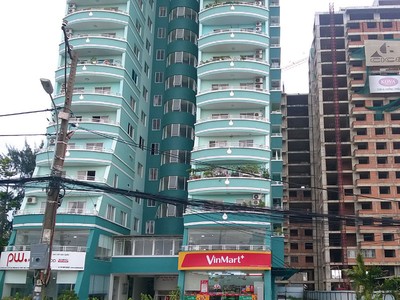 Nhiều khách hàng Dự án Cao ốc Xanh đã nộp 95% giá trị căn hộ, nhưng 10 năm vẫn chưa có nhà. Ảnh: Việt Dũng