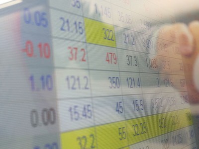 Các quỹ đầu tư nước ngoài không giảm mà còn tăng nắm giữ lượng lớn cổ phiếu của các doanh nghiệp đầu ngành