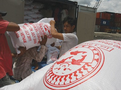 Buôn bán qua trung gian, mối lo của cổ đông