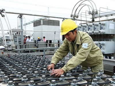 Giá điện tăng, ngành điện sẽ tăng thu hút đầu tư